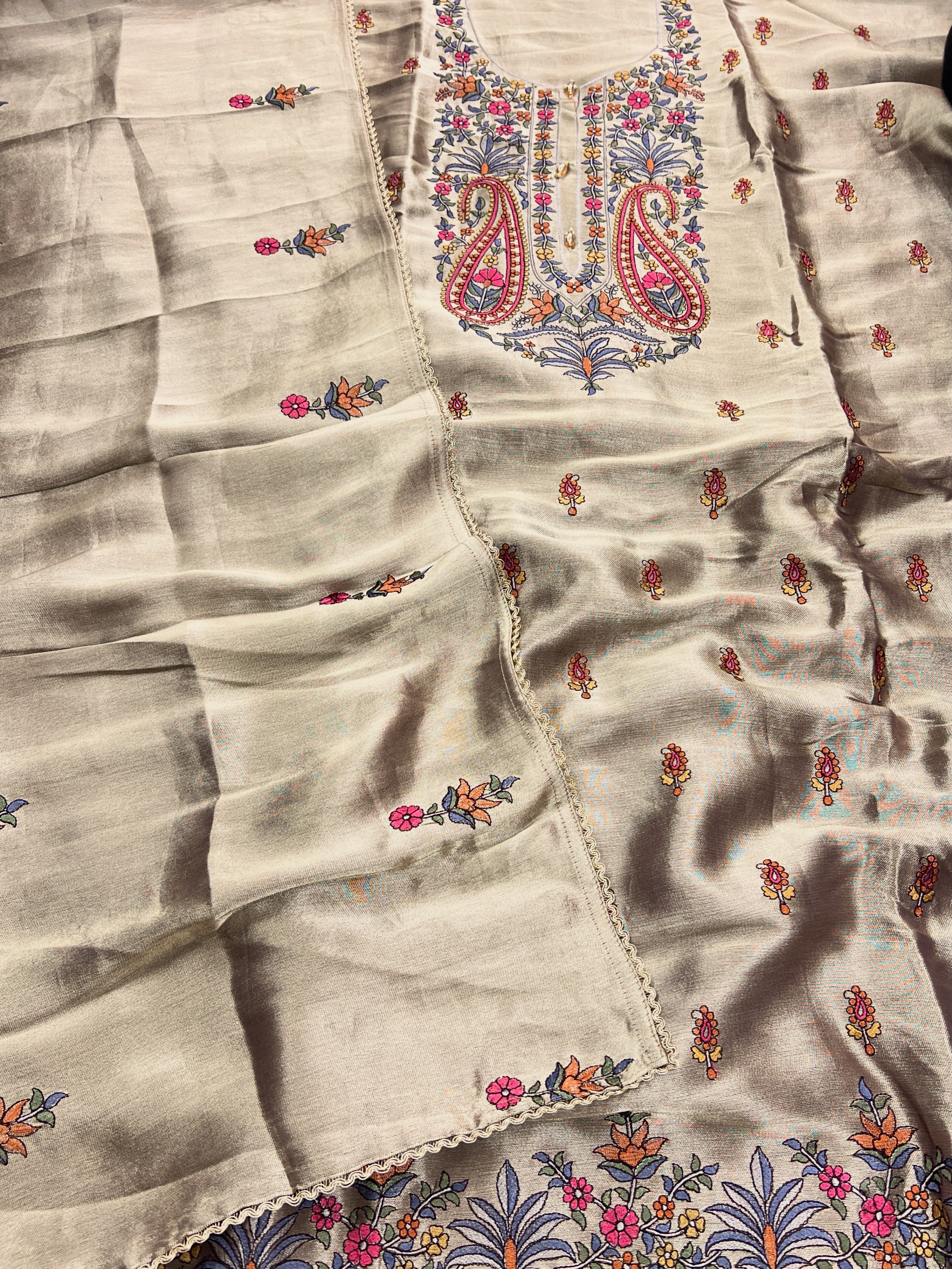 Ziraffe Silk Unstitched Suit Set with Dupatta – Beige / Mouse Grey - detail view